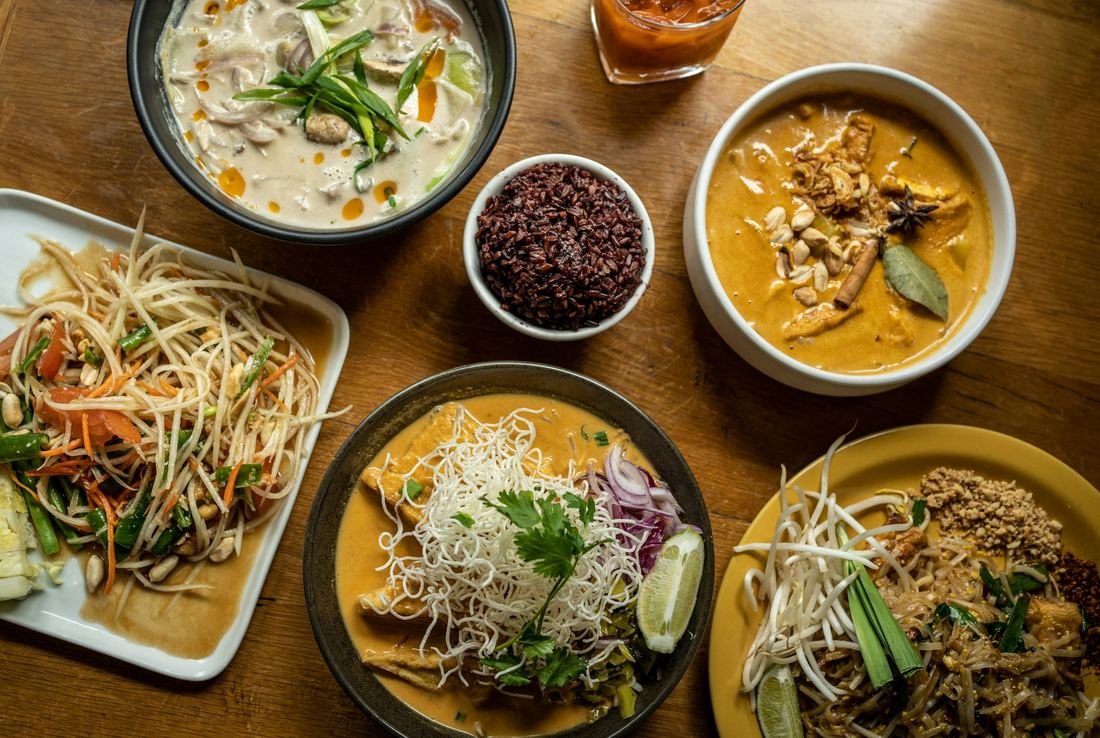 A table of Thai food seen through the KetoMenu camera